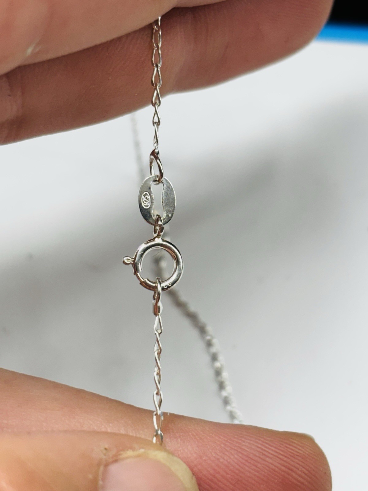 High quality australian opals pendant with silver mount and chain