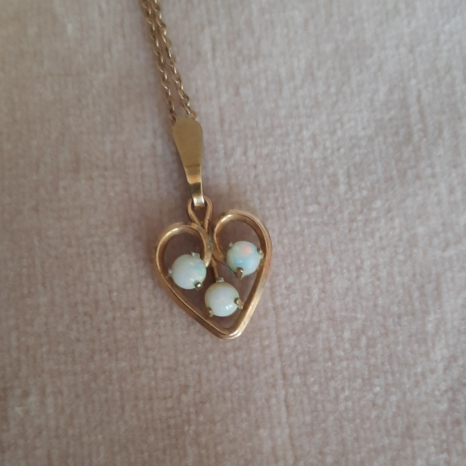 Vintage MCM Australia Opal Heart Pendant Yellow Gold Heart Pendant Necklace