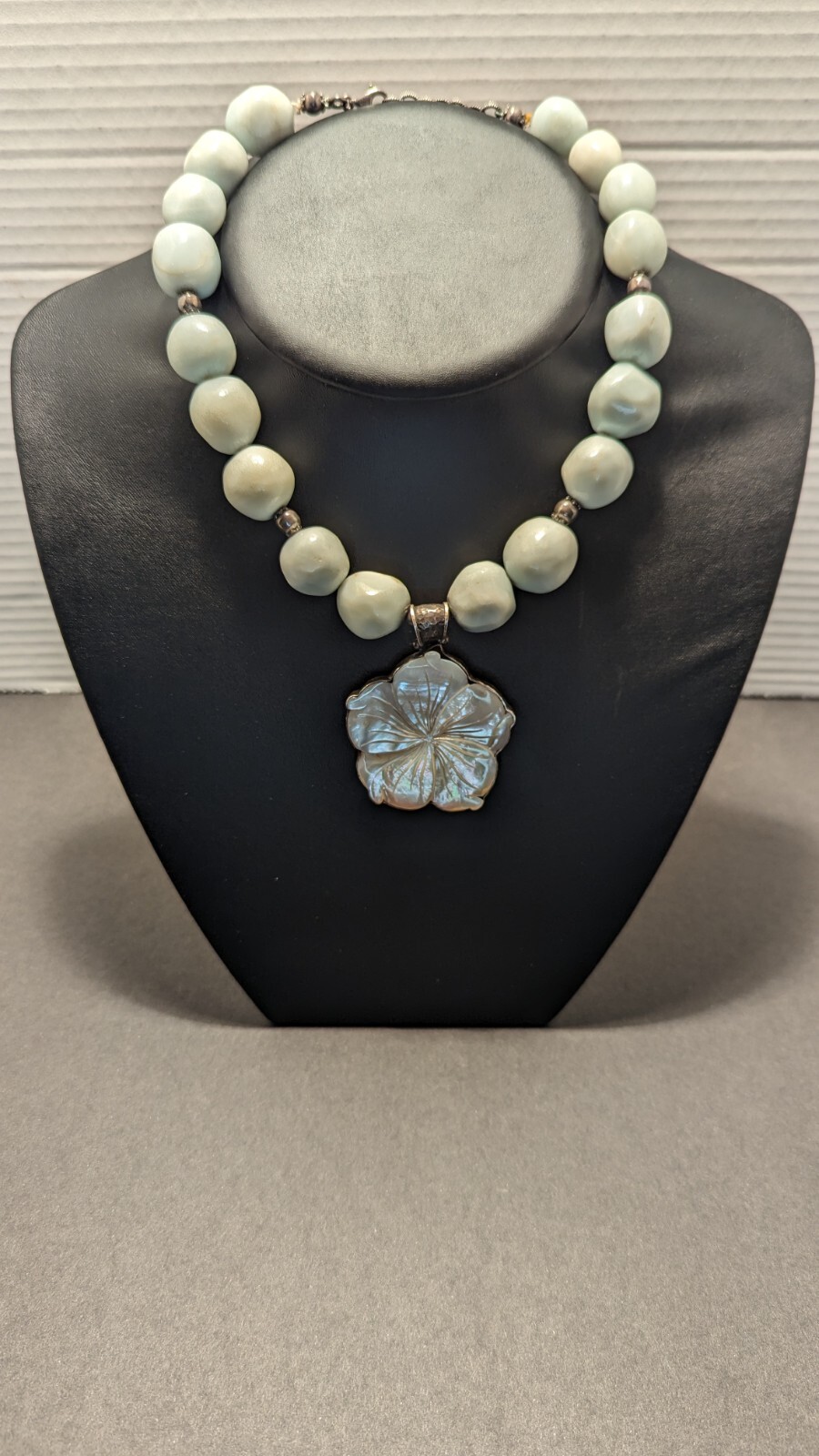 EXEX 925 Claudia Agudelo Green Jade Necklace With Mother of Pearl Pendant Rare