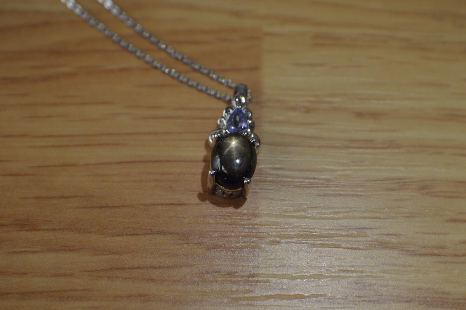 1.75ct Black Star Sapphire Pendant w/20″Chain Platinum Plated over Fine Silver