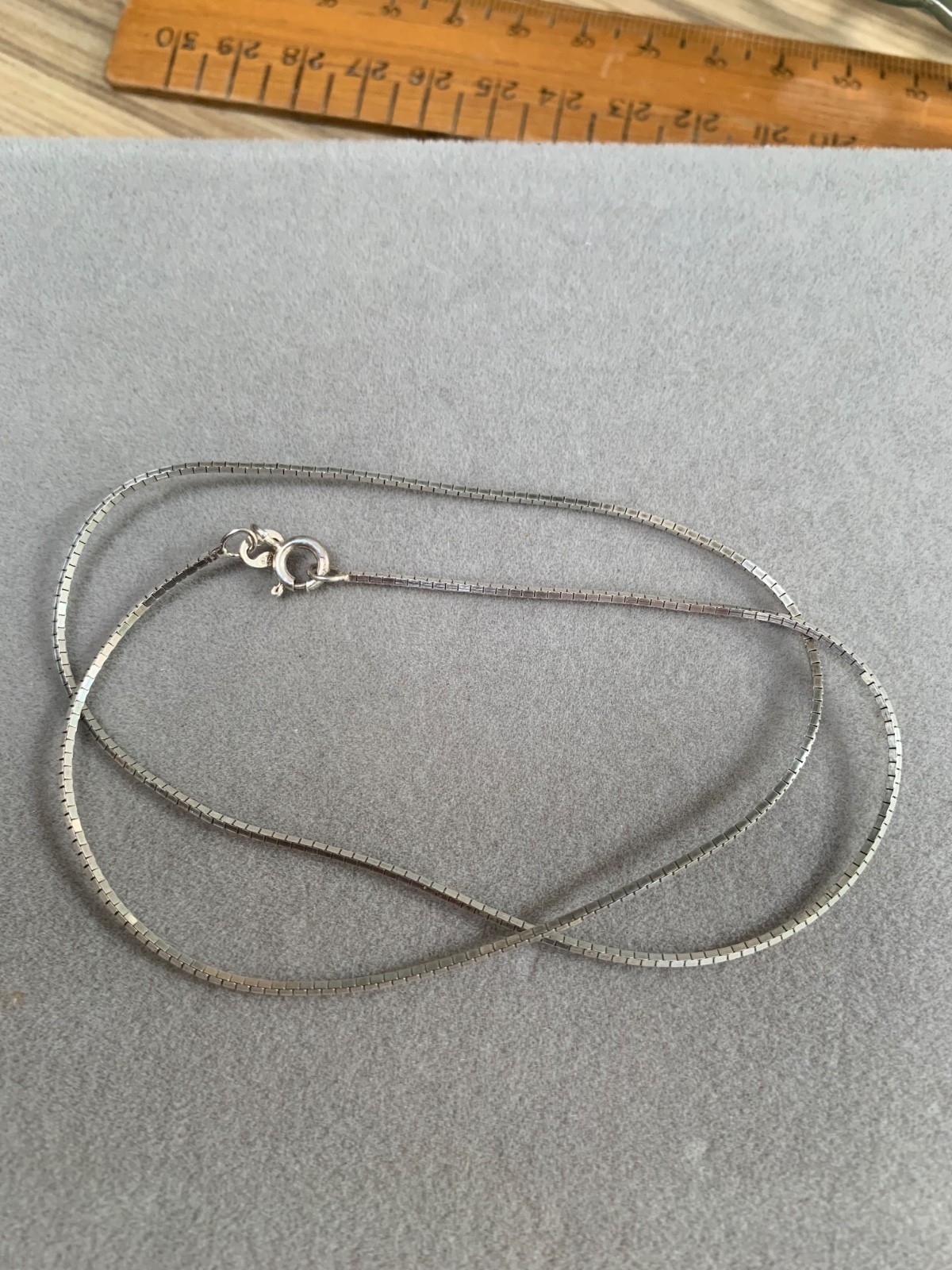 Sterling Silver 925 Fine Box Chain Necklace 40cm Long – 3.40g