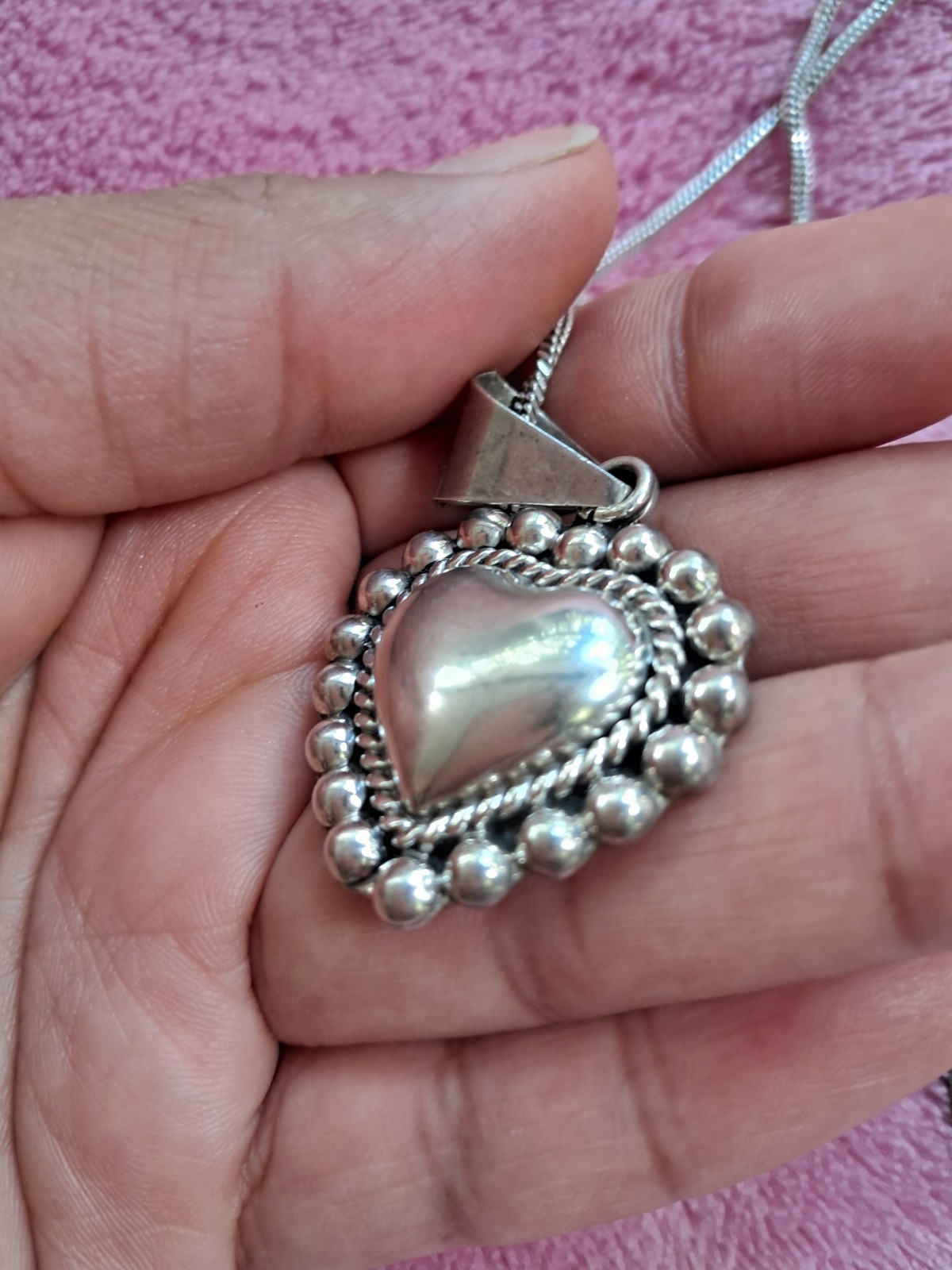 925 silver chain with heart pendant, made in Mexico, 11.5 inches.