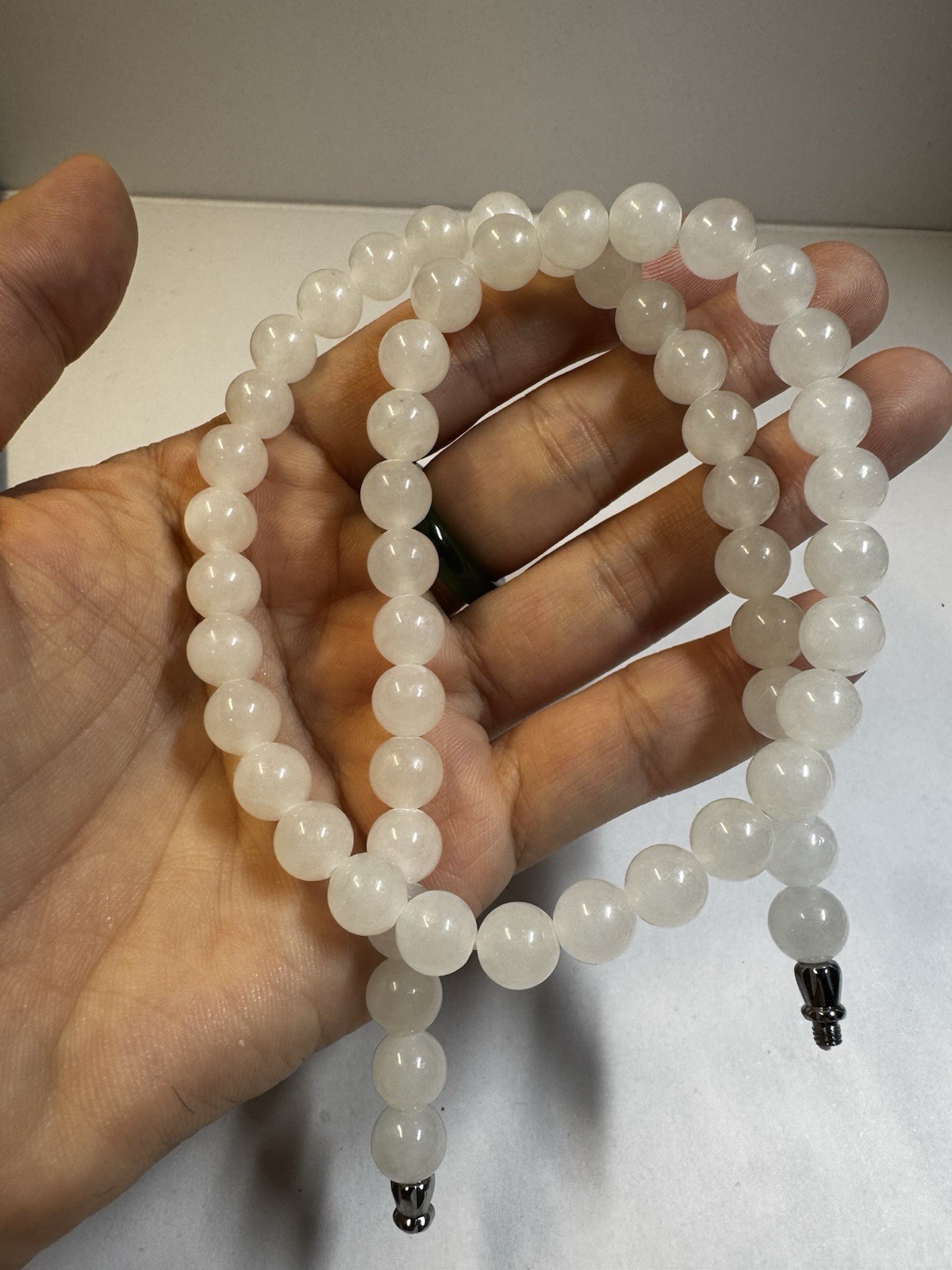 8mm Hetian white Jade Round beaded necklace new in box free shipping 17”