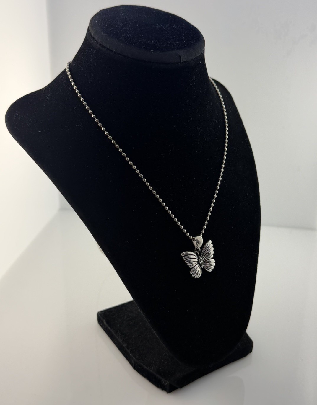 Lagos Caviar Wonders Butterfly Pendant & Bead Necklace 30” – RARE 925 Silver