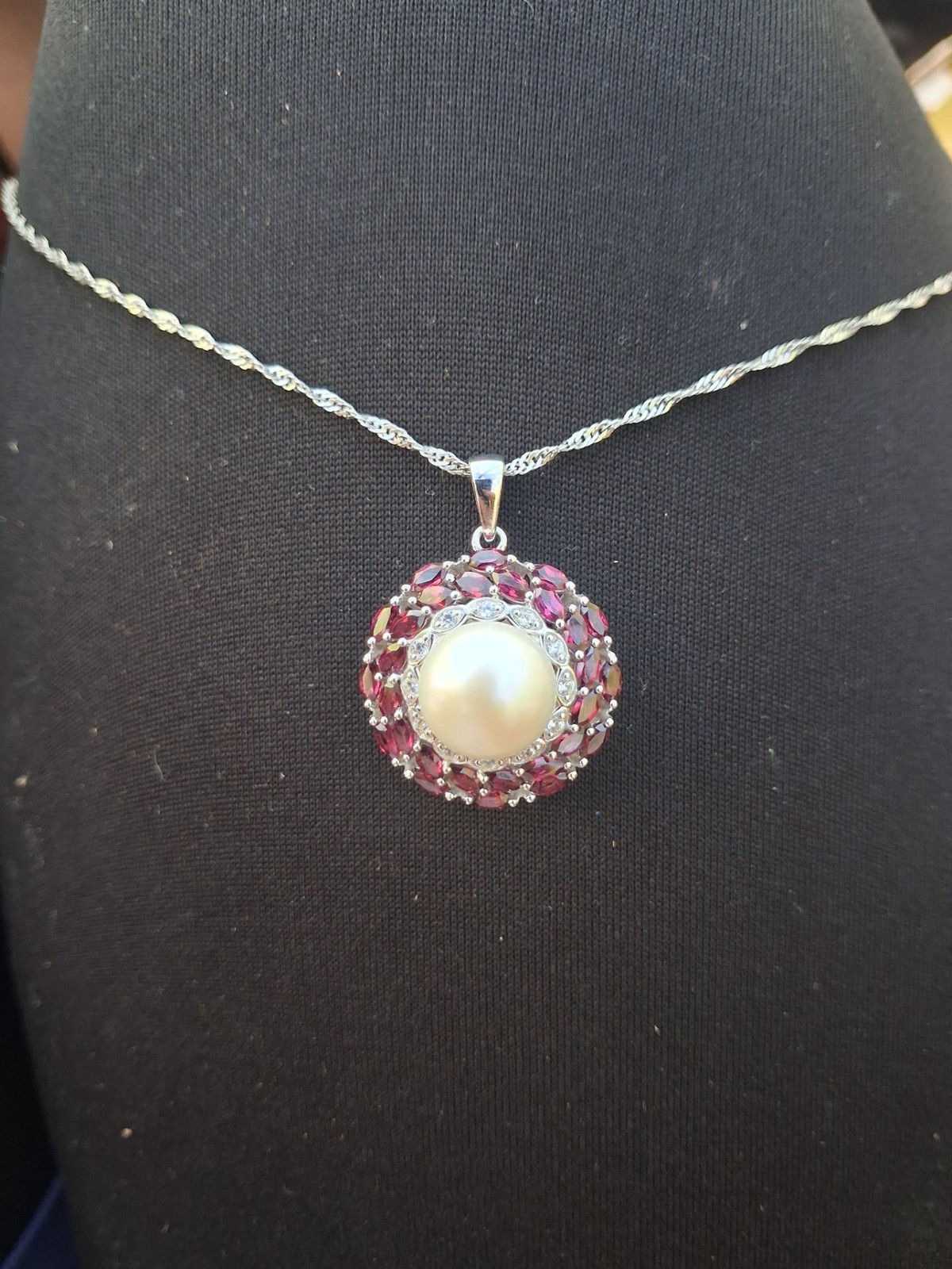 Vintage Style Sterling Silver Mabe Pearl & Rhodolite Garnet Halo Pendant…