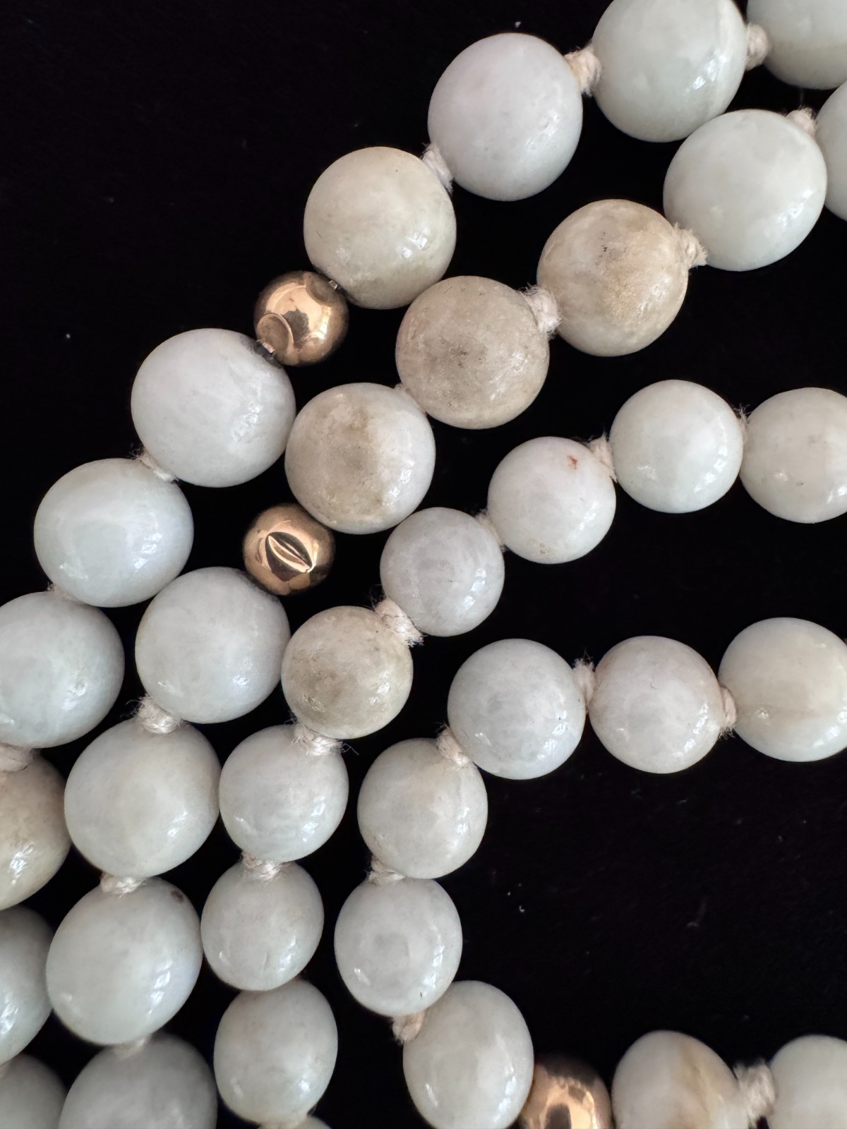 Vintage 33″ White Celadon Jade Bead Necklace 14K Gold Accents Hand Knotted 109g