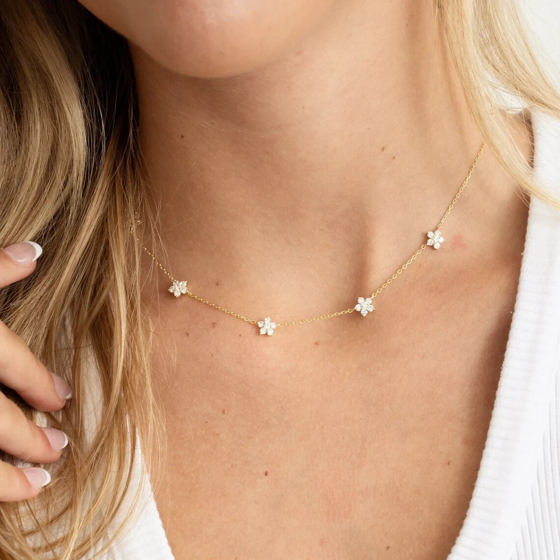 Minimalist 1Ct Round Cut Natural Diamond Flower Station Necklace 14k Yellow Gold