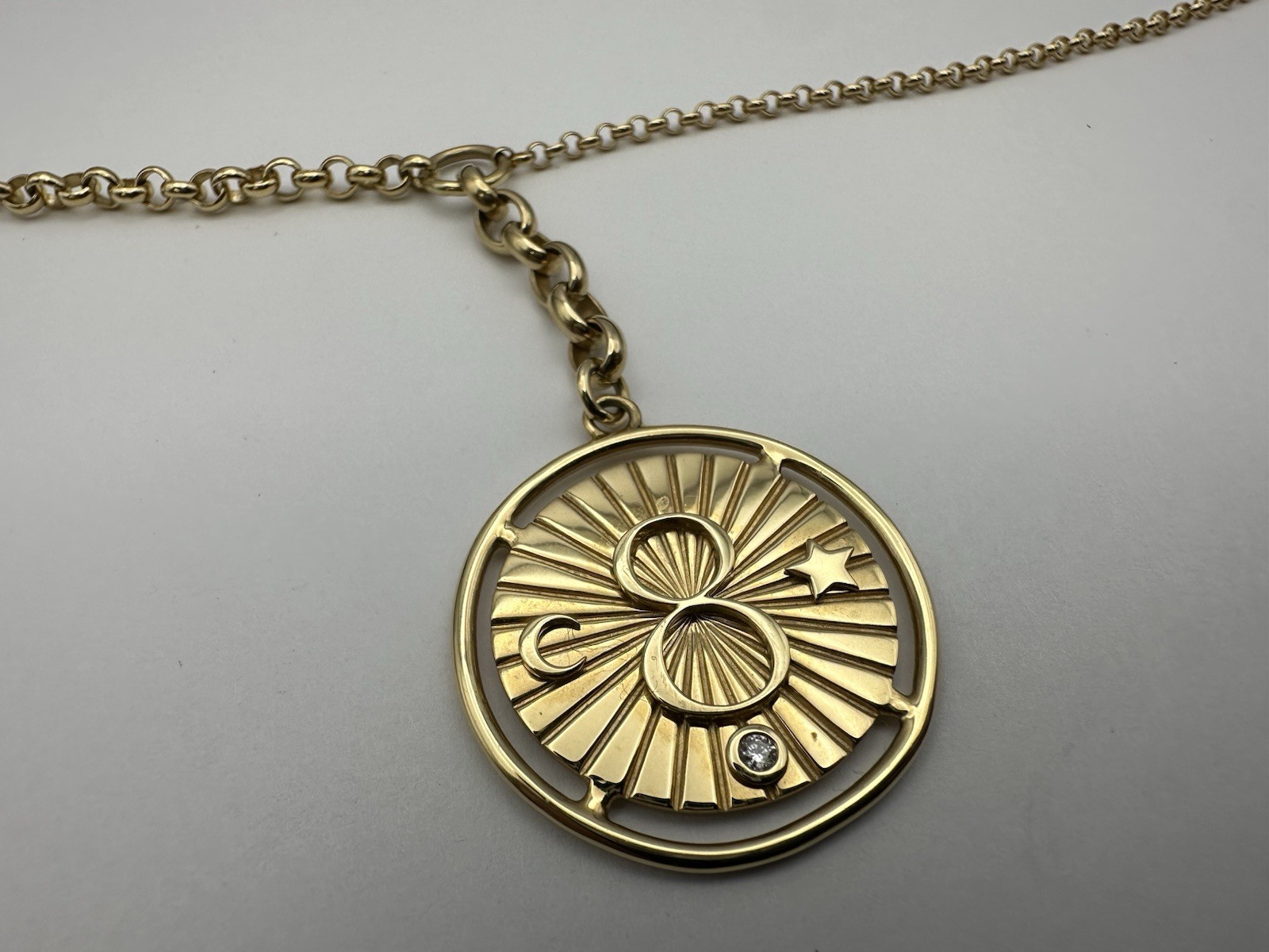 Foundrae Infinite Gratitude Karma Large Medallion and Necklace 18k Gold – F12