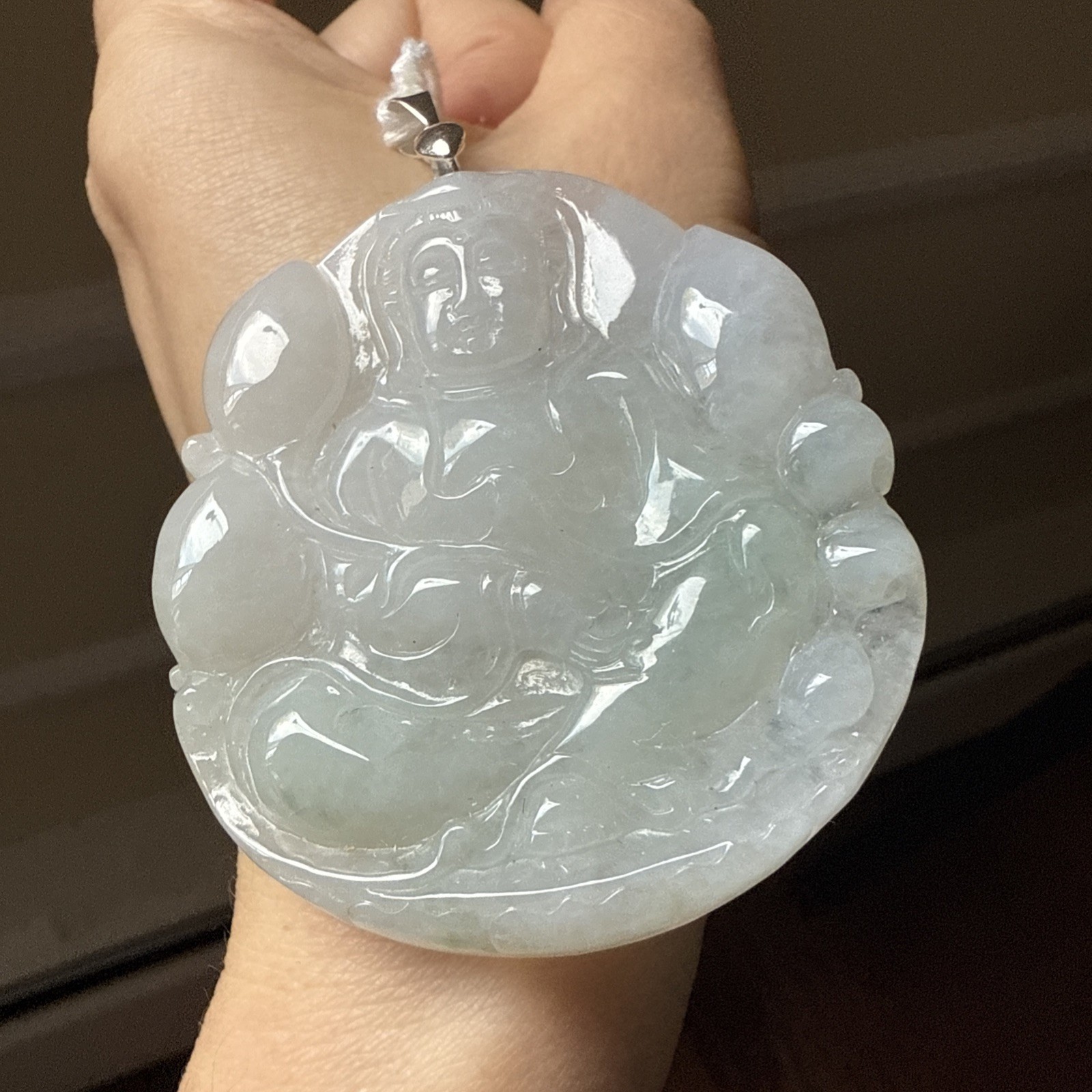 純天然翡翠A貨 untreated Myanmar Burma Grade A Jadeite Jade 老坑冰蓮花觀音 Certified