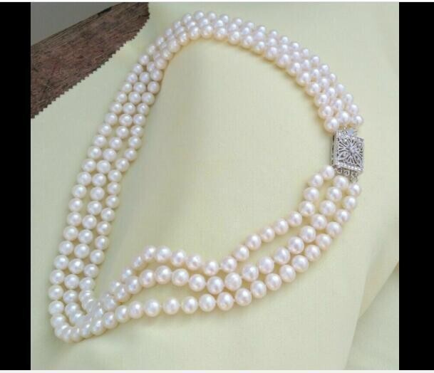 Genuine Three-Strand natural AAA 8-9 mm akoya white pearl necklace 18”