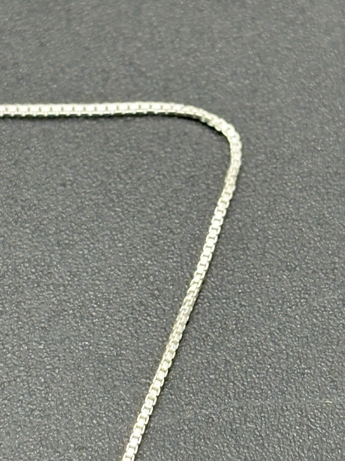New Condition 18″ Sterling Silver Genuine Pearl Palm Tree Waves Pendant Necklace