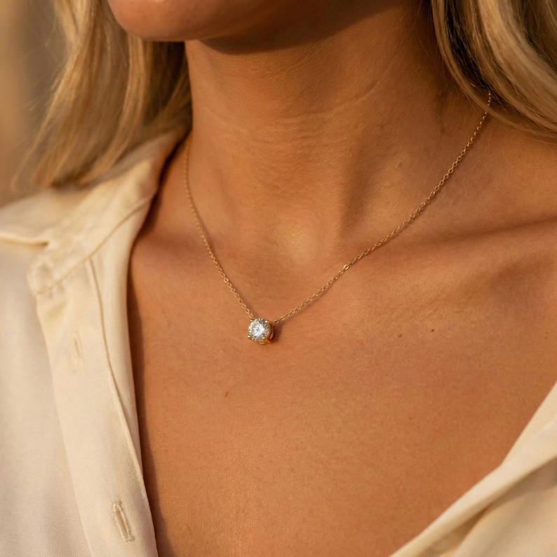 Round Cut Natural Diamond Solitaire Pendant 14k Yellow Gold Women Special Gift