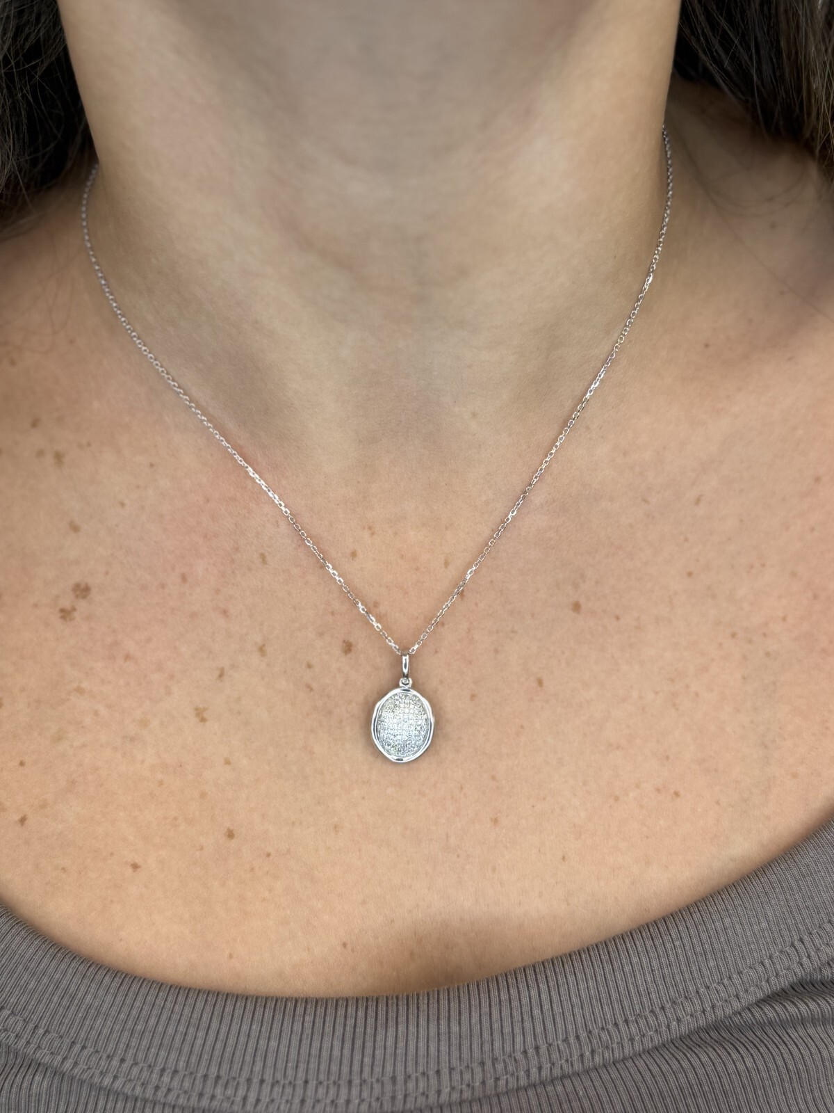 14k White Gold H.J. Namdar Round Diamond Pavé Pendant Necklace 0.28 tcw.