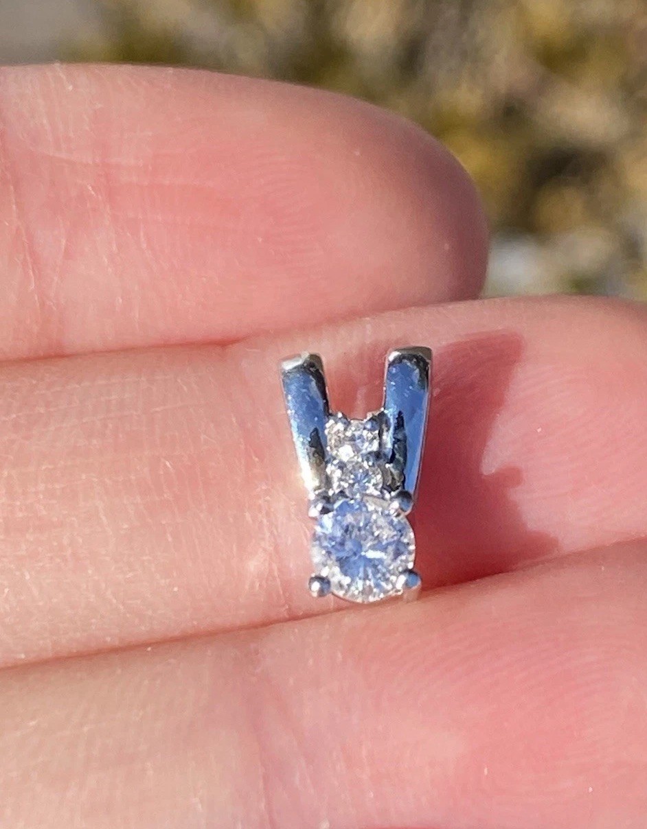 Solid Platinum 0.30CTW 100% Natural Round Diamond Pendant