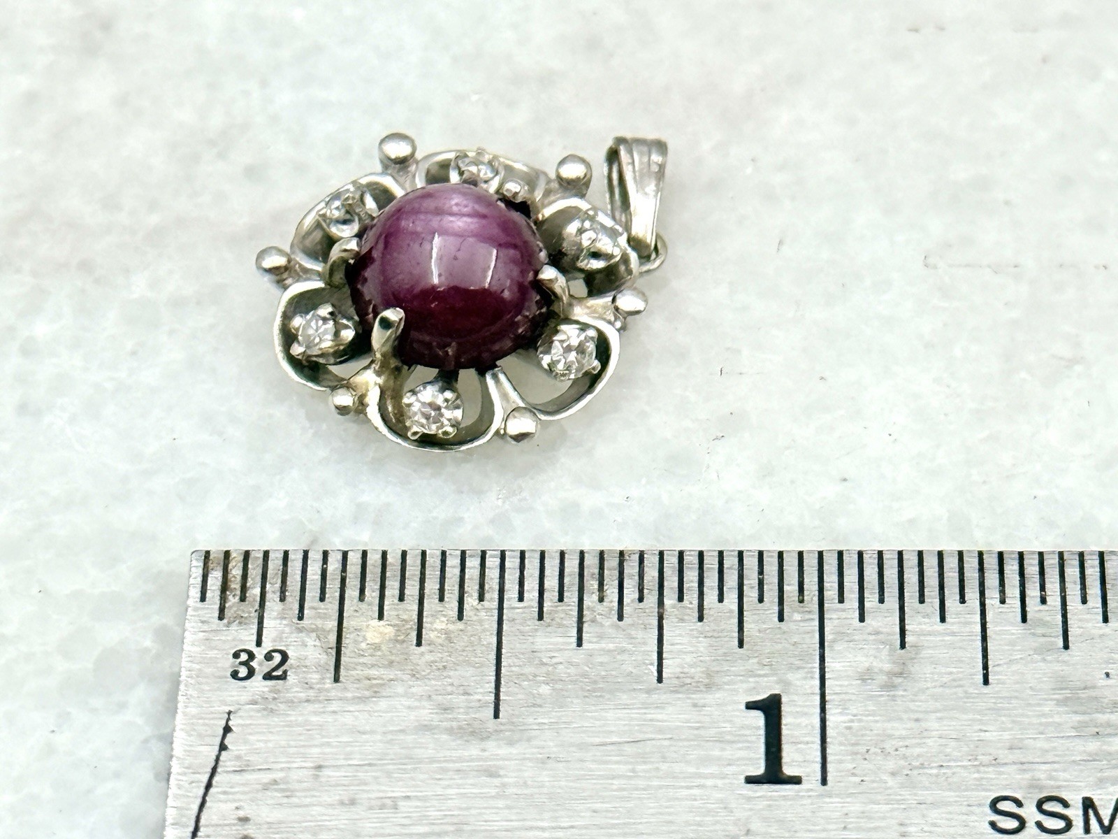 Vintage 14K White Gold Natural Star Ruby And White Sapphire Cluster Pendant ￼