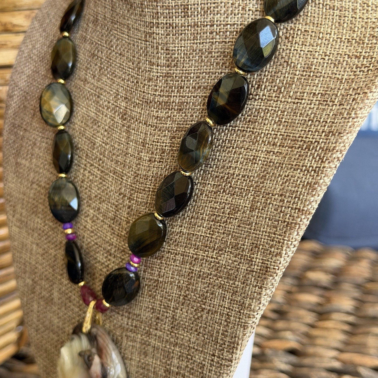 BLUE TIGERS EYE ETHIOPIAN OPAL RUBY HAND CARVED HORSE PENDANT NECKLACE ER SET