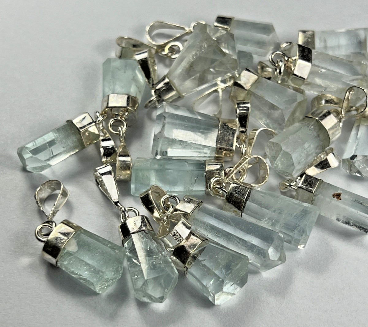 18pcs sterling silver top quality clean gem aquamarine pendants from Pakistan