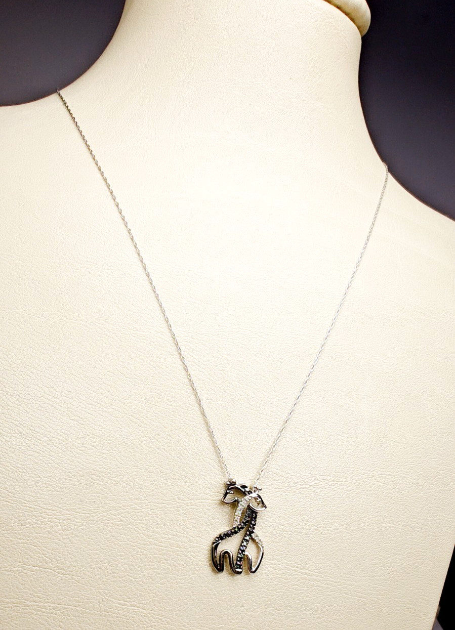 10K White Gold Black & White Diamond Giraffe Necklace Pendant 19″ AV Andin Zales