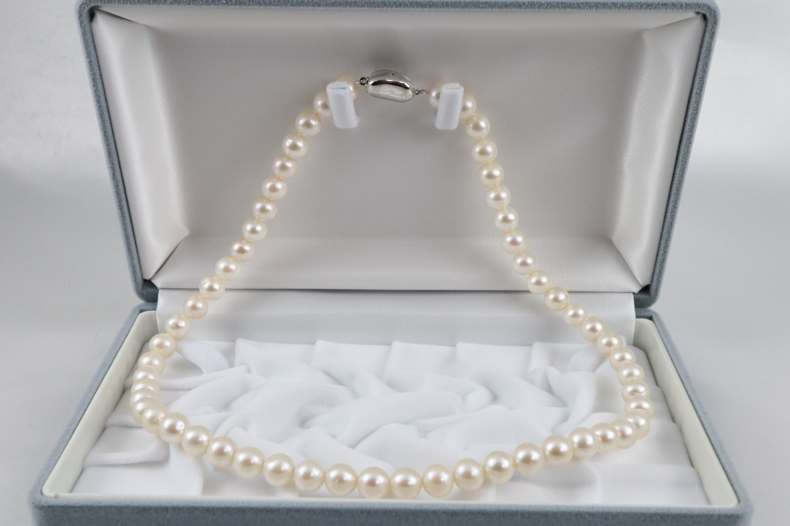 Jewelry Maki Japan Akoya Pearl Strand Necklace 7.9-8.4mm 18″ w/Silver 925 Clasp
