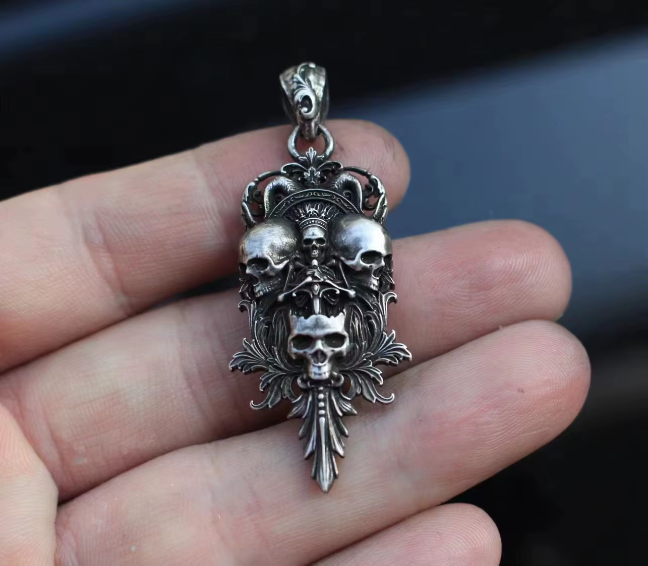 S925 Silver Do Old Craft Don Grass Sword Flower Skulls Pendary Men’s Pendary Pen