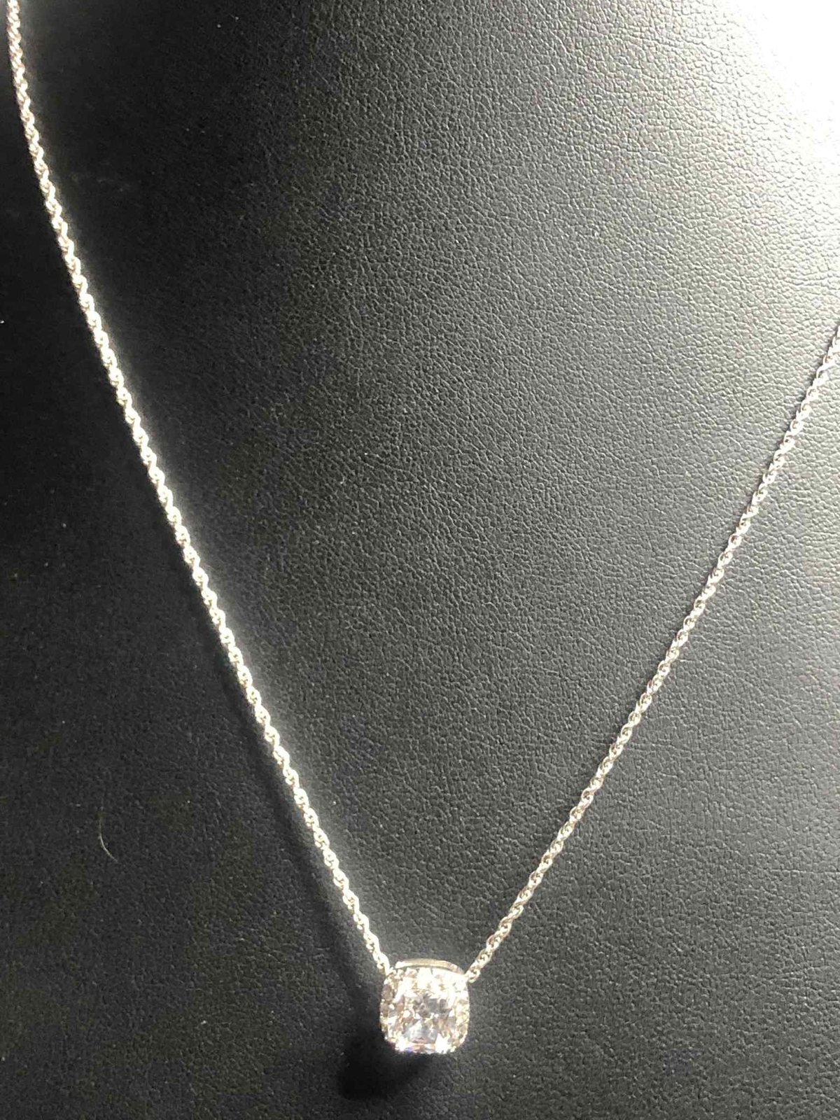 5273 Sterling silver 925 ATI CZ halo slider Pendant 18″ Necklace 3.4 grams