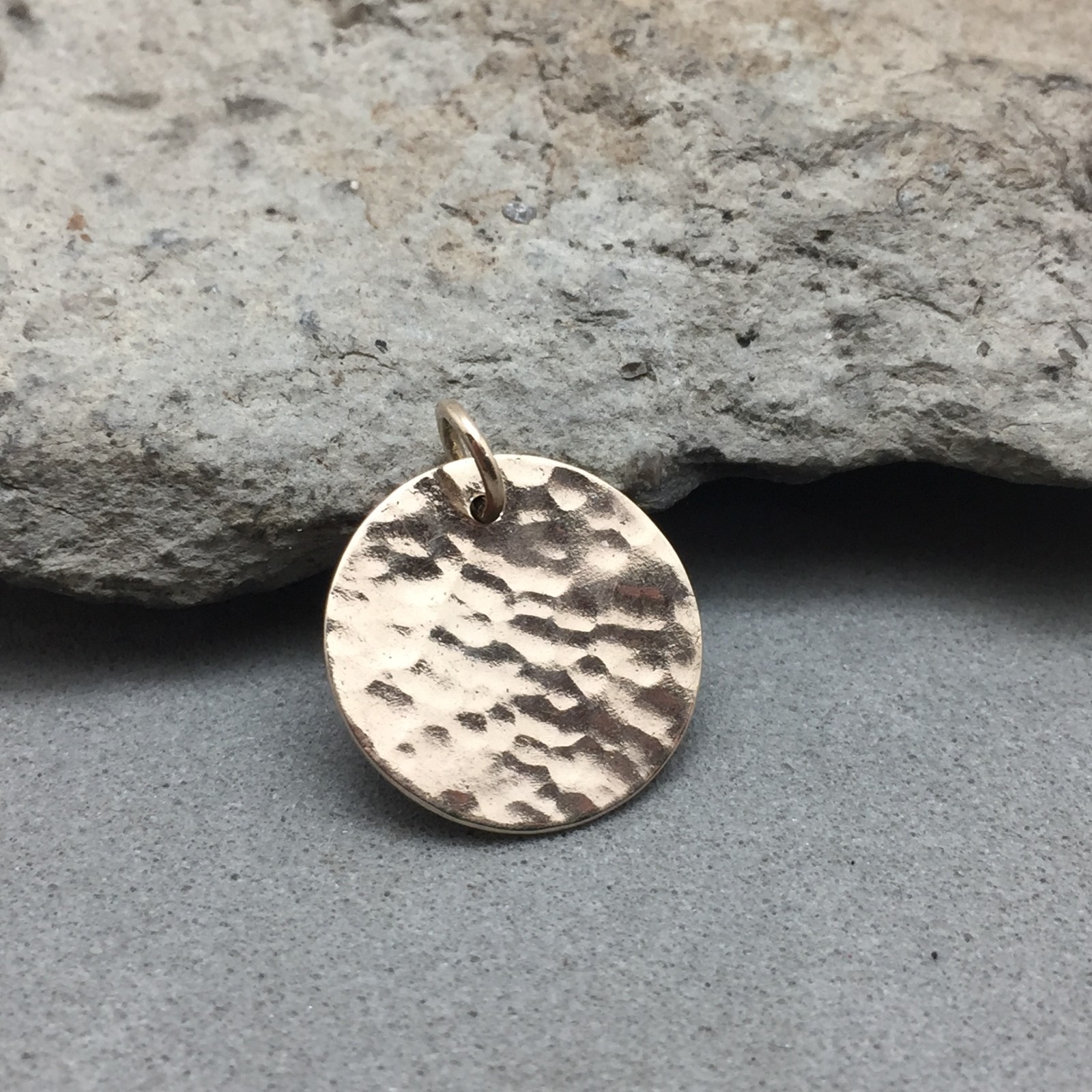 10k Gold Disc Round Hammered Finish Pendant 14mm 1.2 Gram No Chain Minimalist