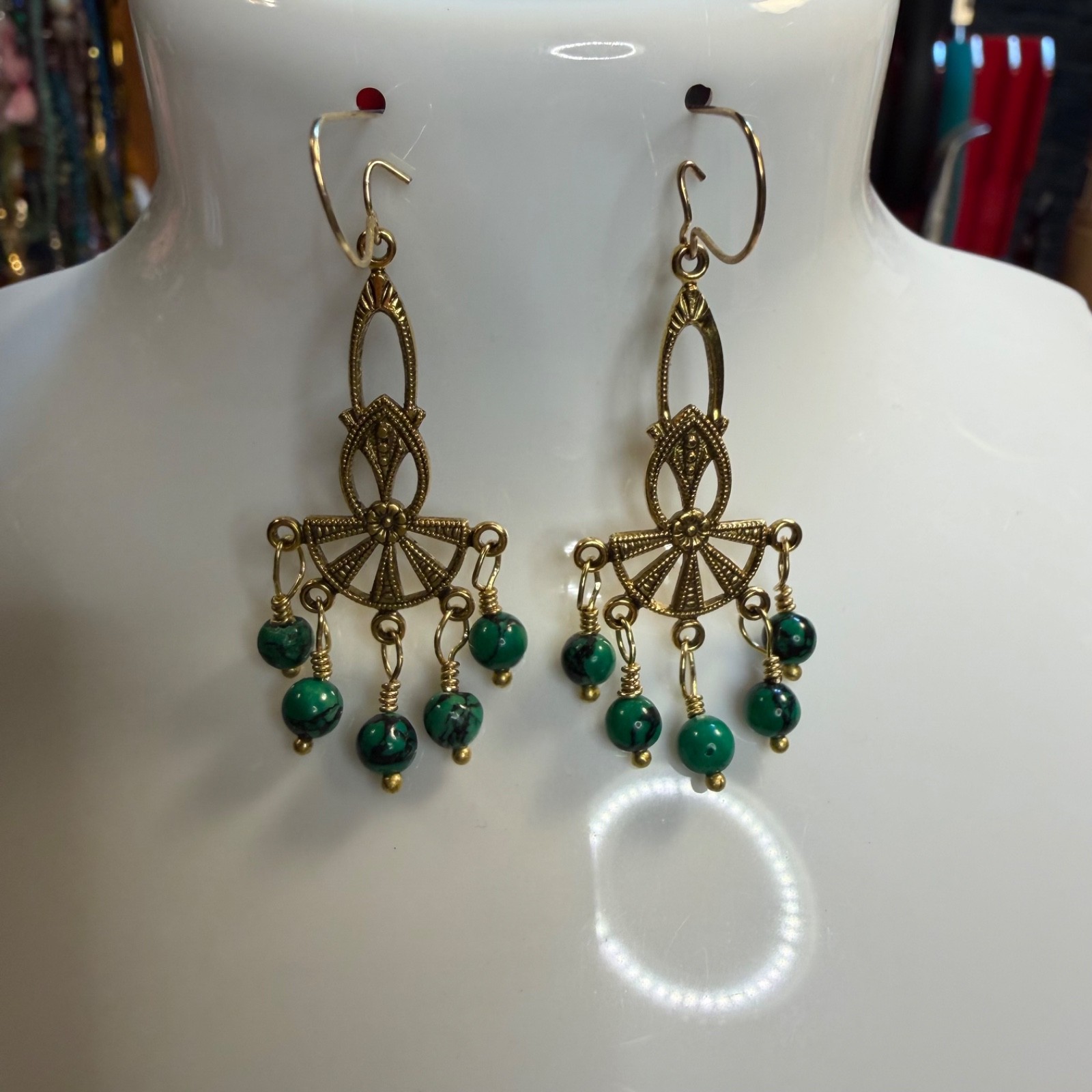 NATURAL EARTHY GREEN CURVED CRESCENT MALACHITE ARTISAN NECKLACE EARRING SET