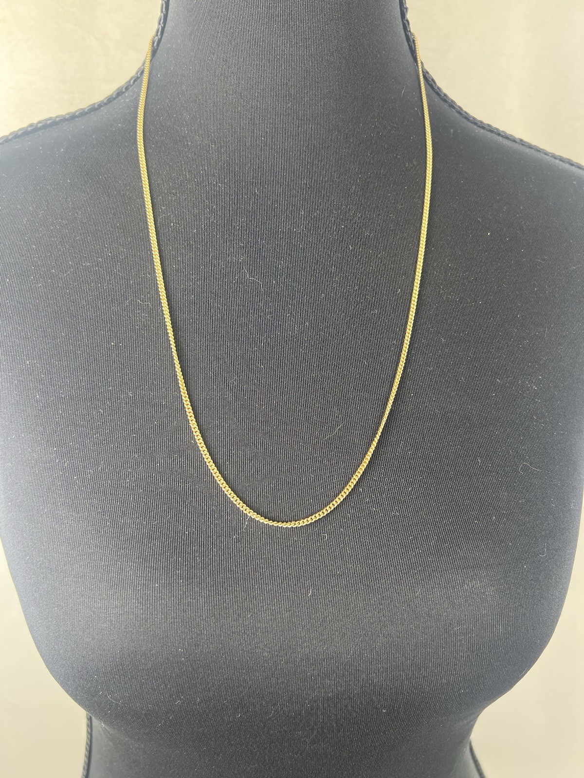 14K Yellow Gold Curb Link Chain Necklace – 24” – 8 Grams – Hallmarked 585 & 14K