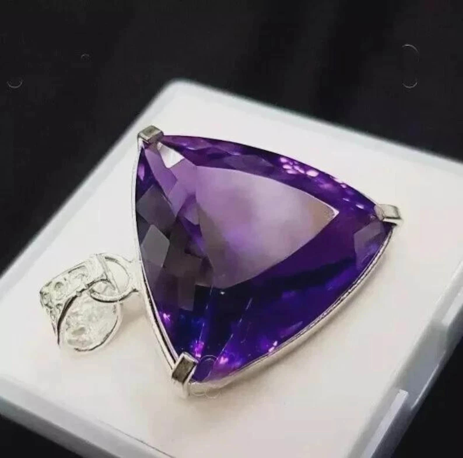 Natural 27 Ct Purple Sapphire Trillion Cut 925 Silver Pendant Certified Gemstone