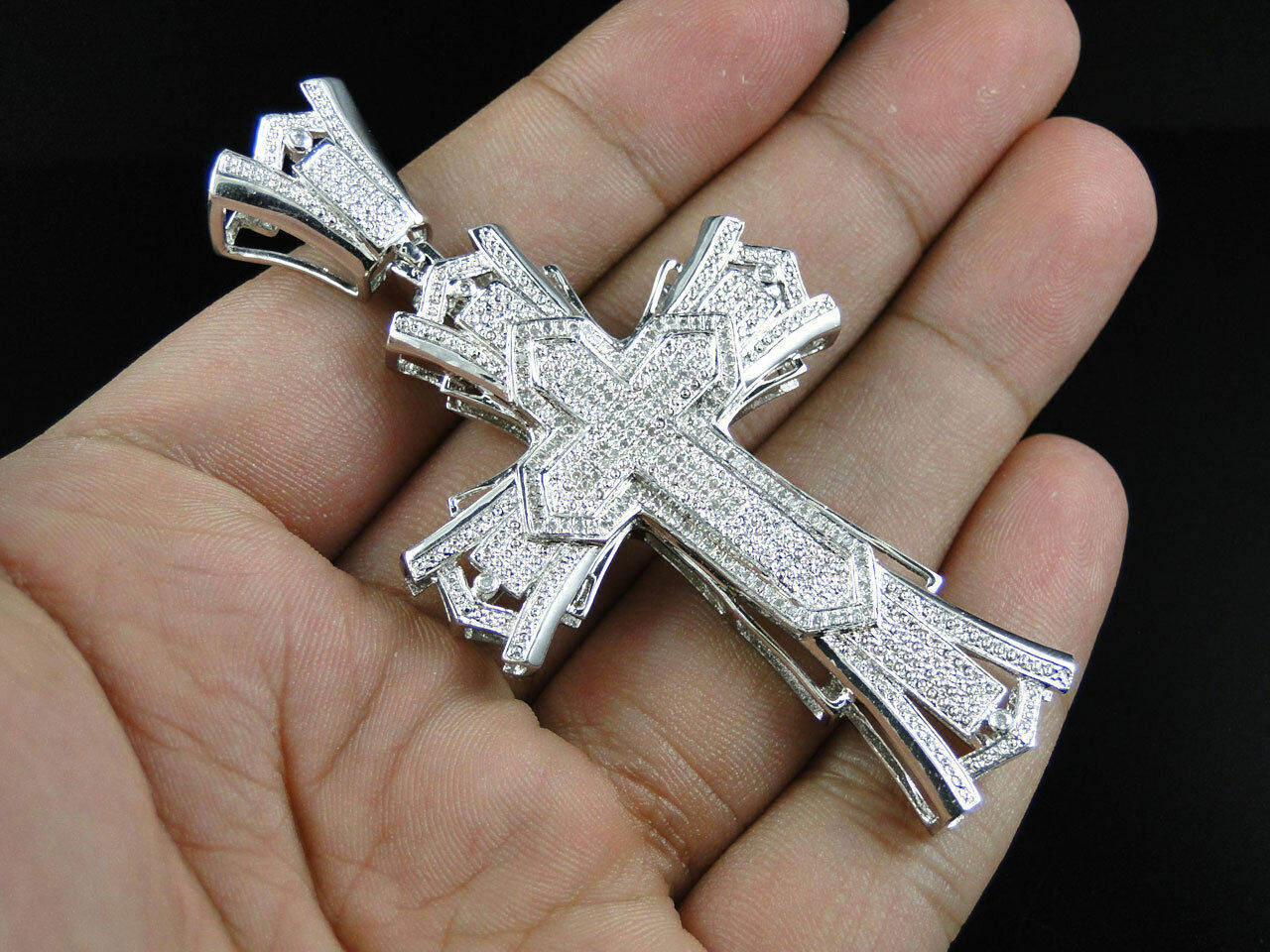 Mens Large Round Cut VVS1 3 Inch Diamond Mens Cross Pendant Charm 1.0 Ct