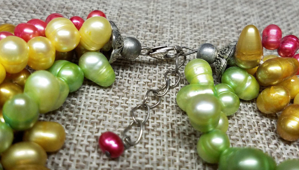 18” 7-9mm 4 Strand Sterling Silver Freshwater Pearl Necklace – Amber Red Green