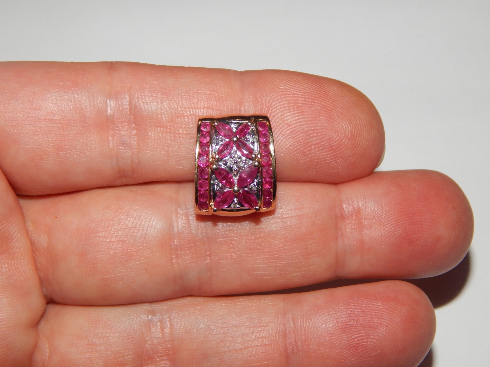 14K YELLOW GOLD RUBY & DIAMOND CHANNEL SET 7/10 INCH SLIDE NECKLACE PENDANT