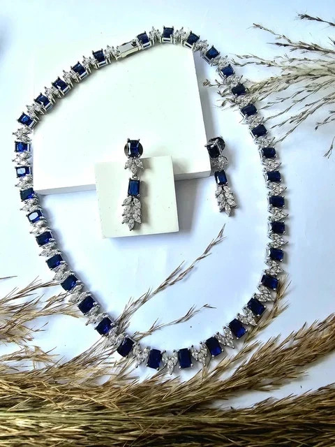 29Ct Emerald Lab-Created Sapphire 14K Wh Gold Plated Necklace & Earrings Set 18″