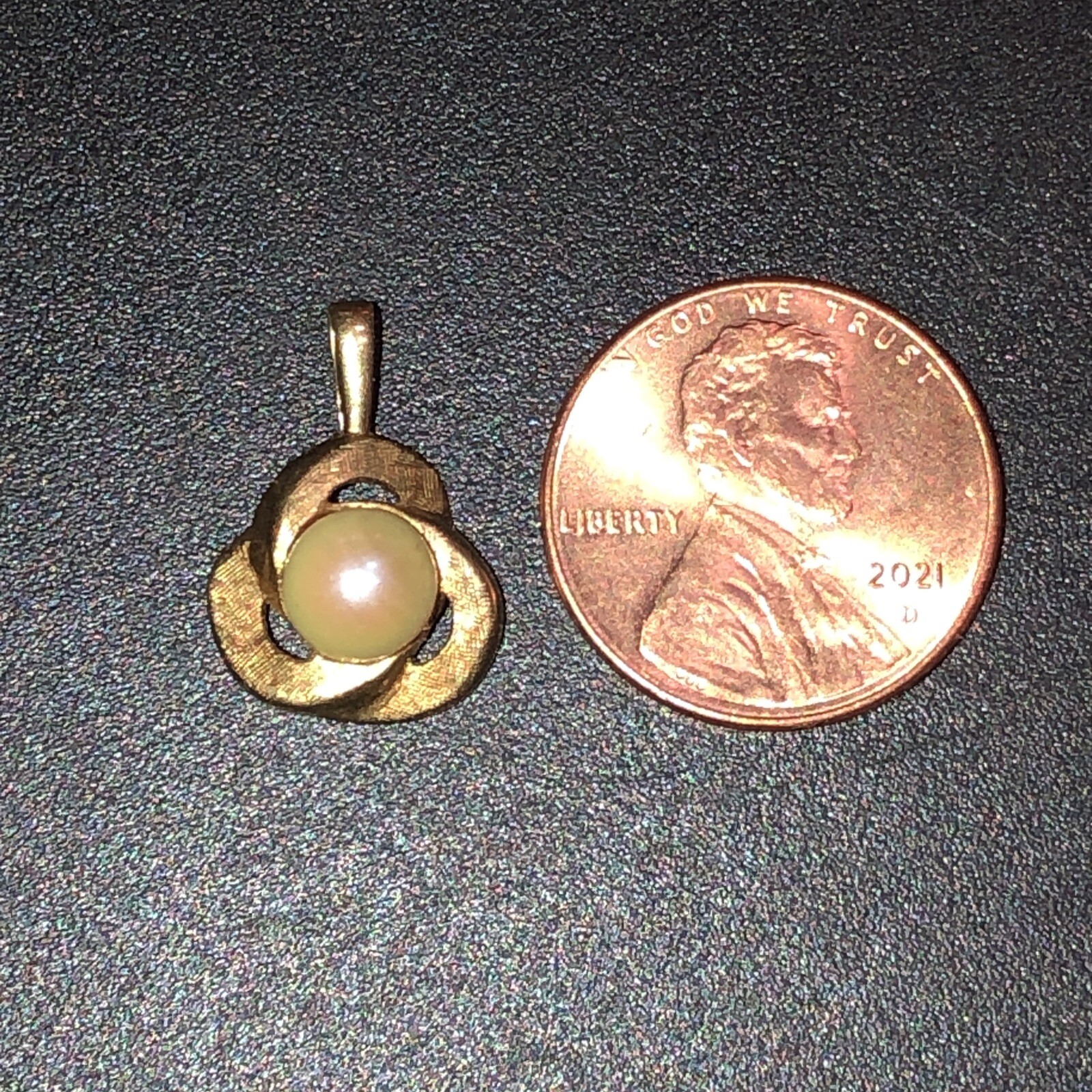 Pearl Solitaire Drop Pendant 14k Yellow Gold June Birthstone 1/2 Inch