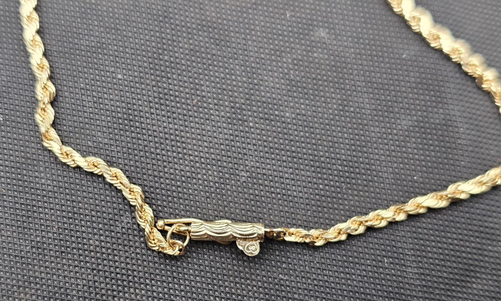 18″ diamond cut rope chain necklace 14K yellow gold 3.4 grams 1.7mm 3.4 grams
