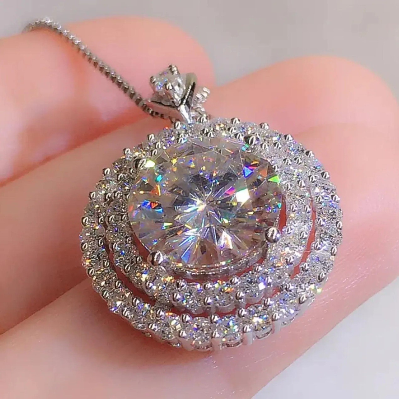 3 Ct Certified Treated Gorgeous White Diamond Solitaire Pendant In 925 Silver.