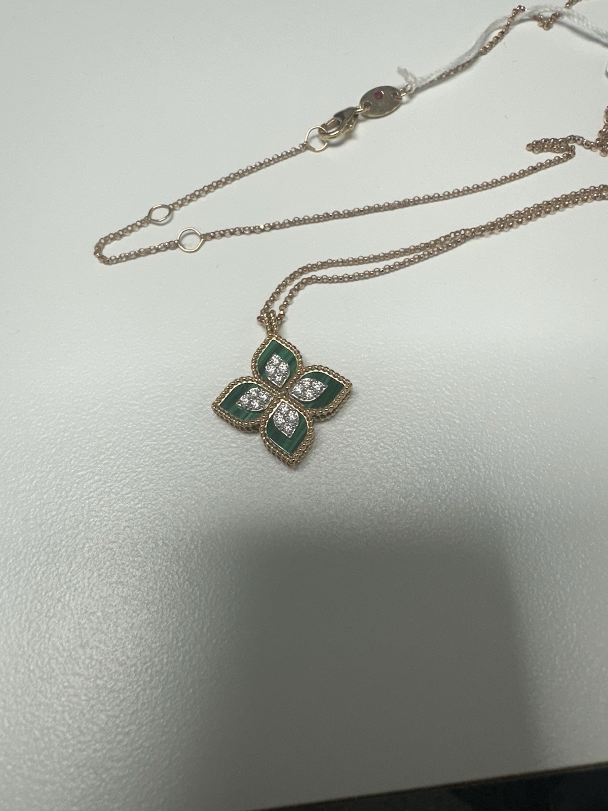 $ 5366 Roberto Coin 18K YG Princess Flower malachite and diamond necklace