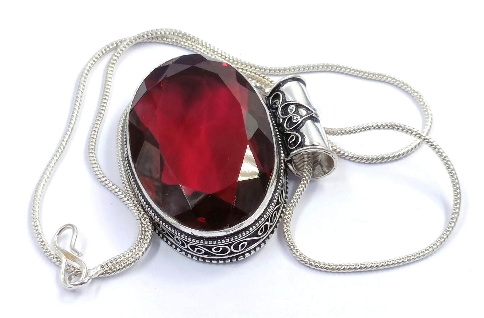 128.50 Ct Natural Red Ruby Oval Shape Pendant with 925 Free Silver Chain 6MGQ