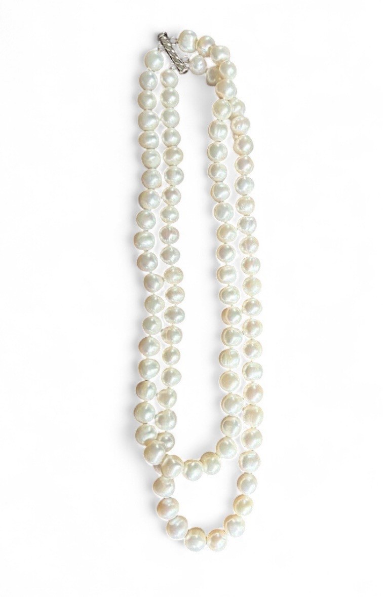 NWT Double Strand Opaque, Cult Pearl Necklace. 9.5” Length. Classic Style.