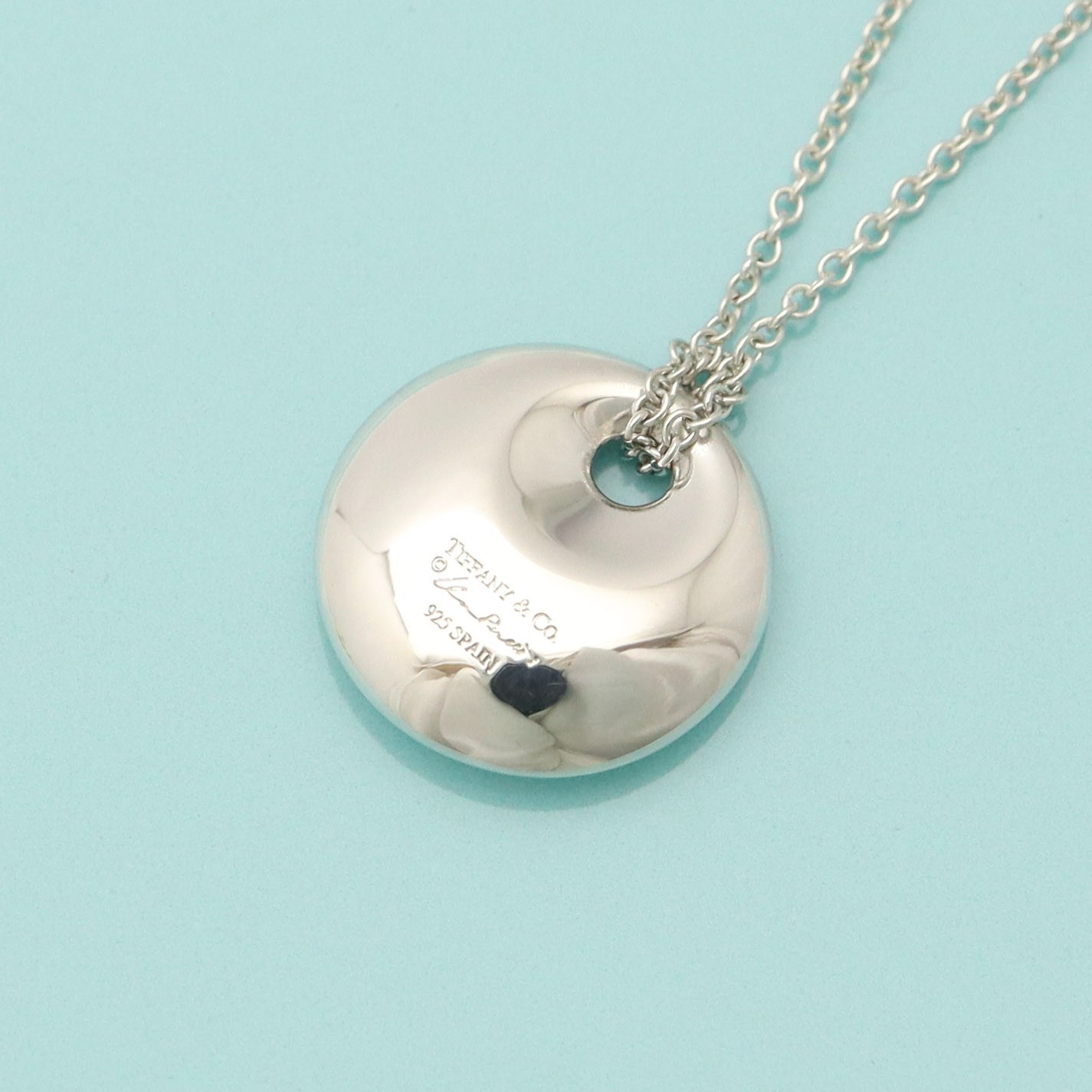 Tiffany & Co. Elsa Peretti Round Circle Disc Pendant Necklace 15.1″ Silver 925
