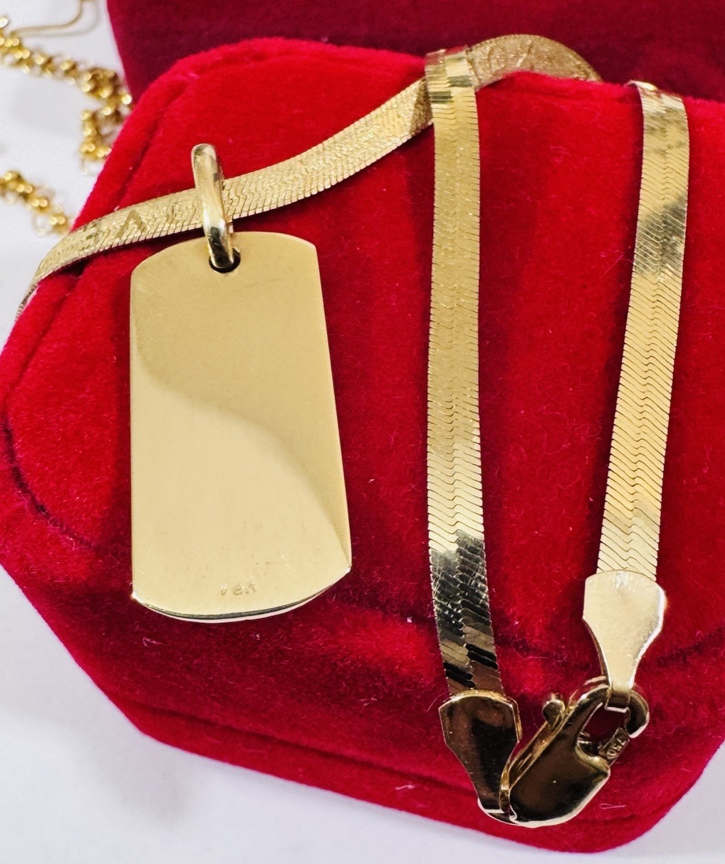 18K 750 Genuine Gold Rectangle Bar Necklace 17” Inch Long 12.4g 3.8mm