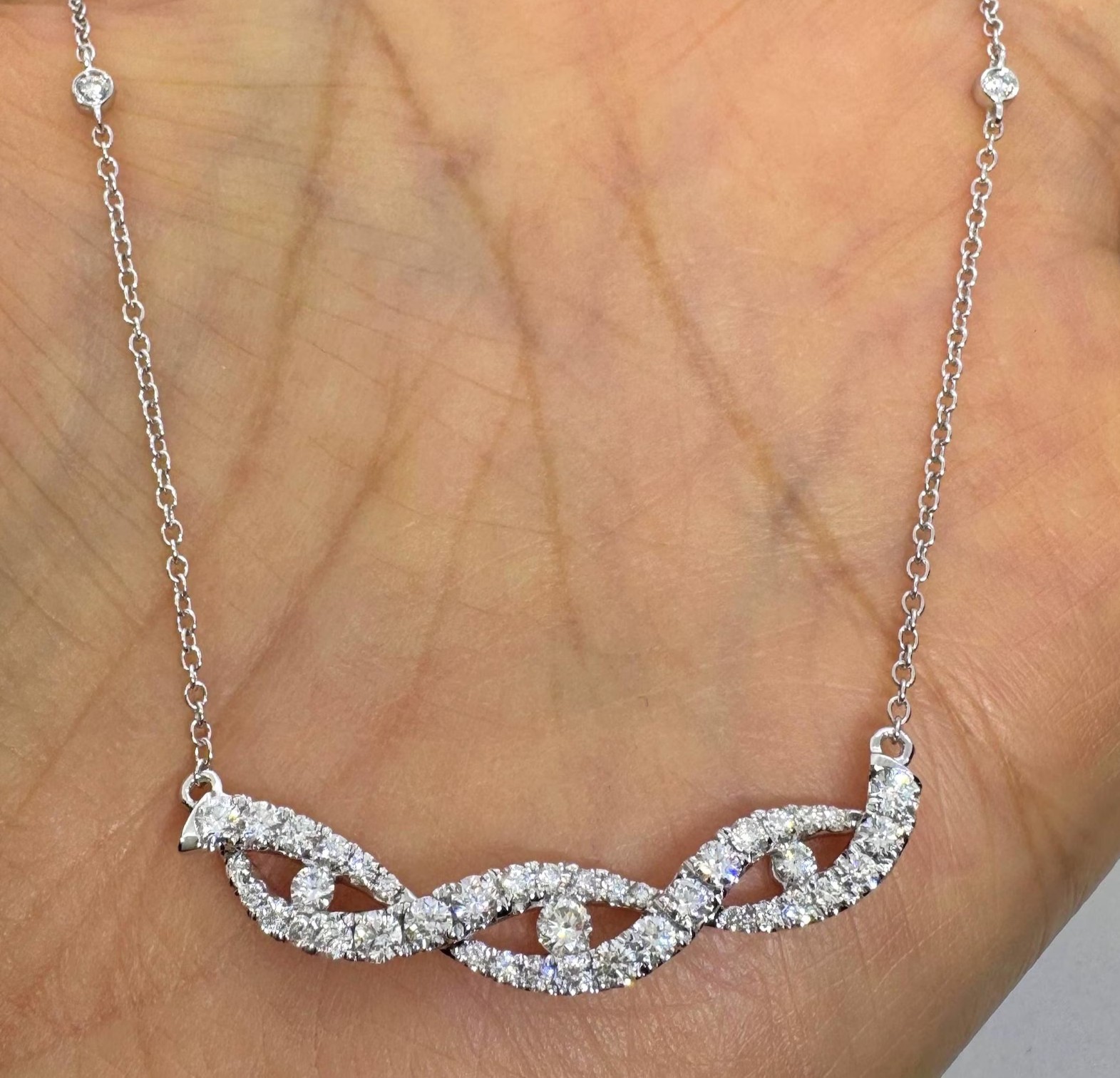 Beautiful Piece of Jewelry ! Round Natural Diamond Pendant 14k Solid White Gold