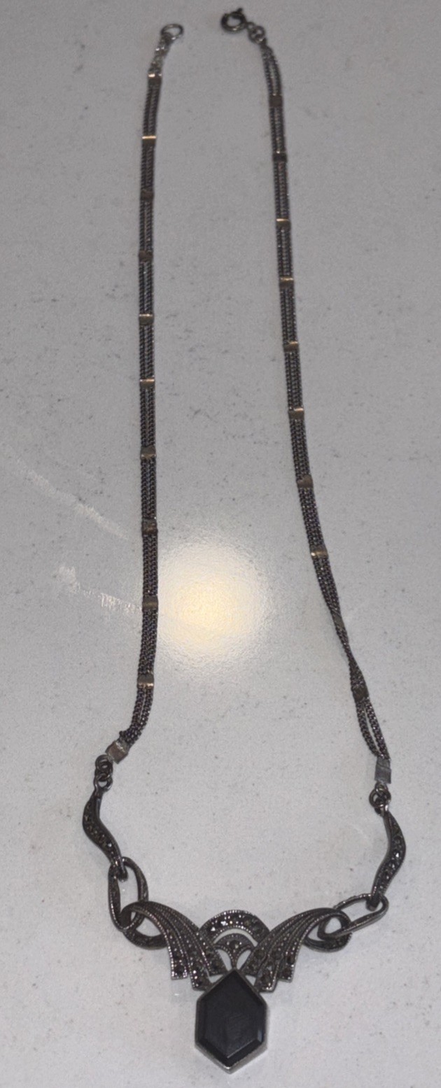 Beautiful Sterling Silver Black Onyx & Marcasite Vintage 19” Necklace