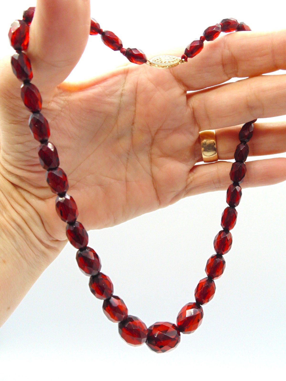 Vintage Art Deco Faceted CHERRY RED BAKELITE Necklace w/ 14k GOLD Clasp 16″ Long