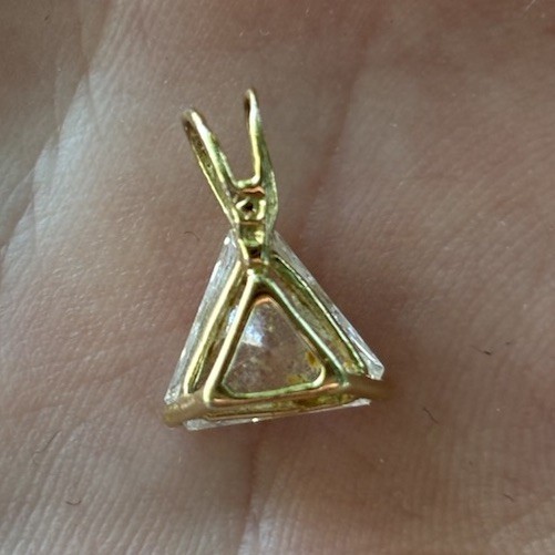 14K Yellow Gold Trillion Cut Solitaire Pendant 1.04g Clear Stone Point of Light