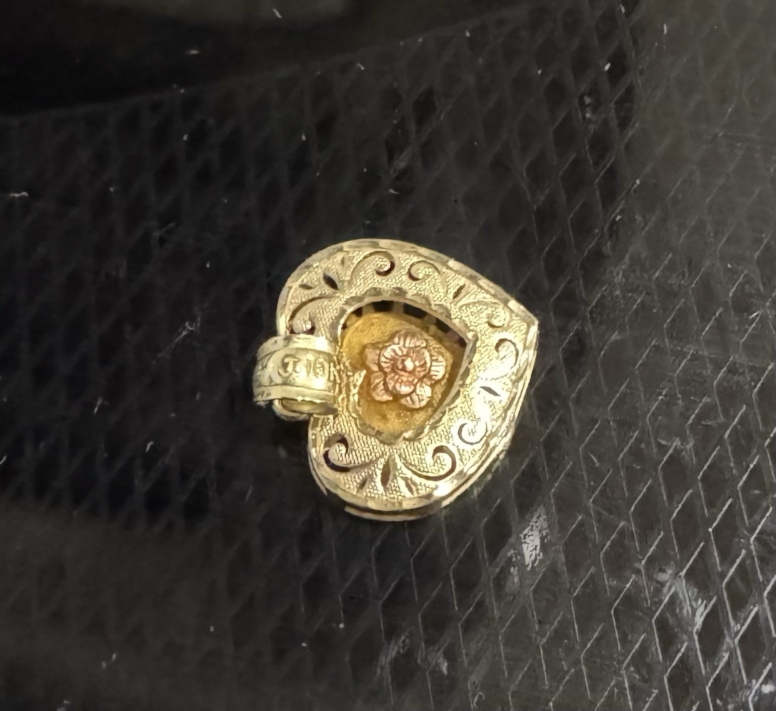 Vintage Rose Heart 10k Gold Pendant