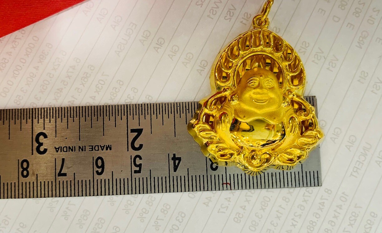 24k Solid Yellow Gold Lucky Buddha Charm Pendant 15.65Grams (Hong Kong )