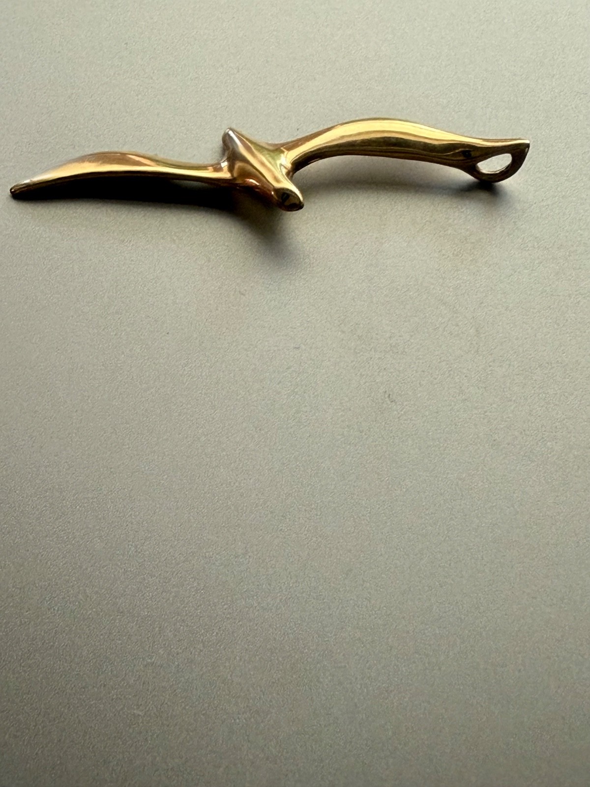 14K Solid Gold 2″ Seagull In Flight Pendant 2.95g.