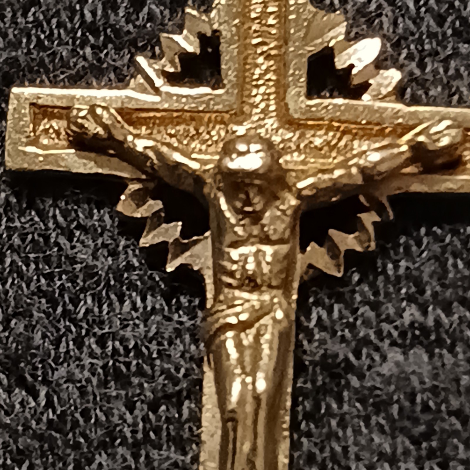 Italian 14k Yellow Gold 1″ Crucifix Cross Charm Pendant 2 Grams