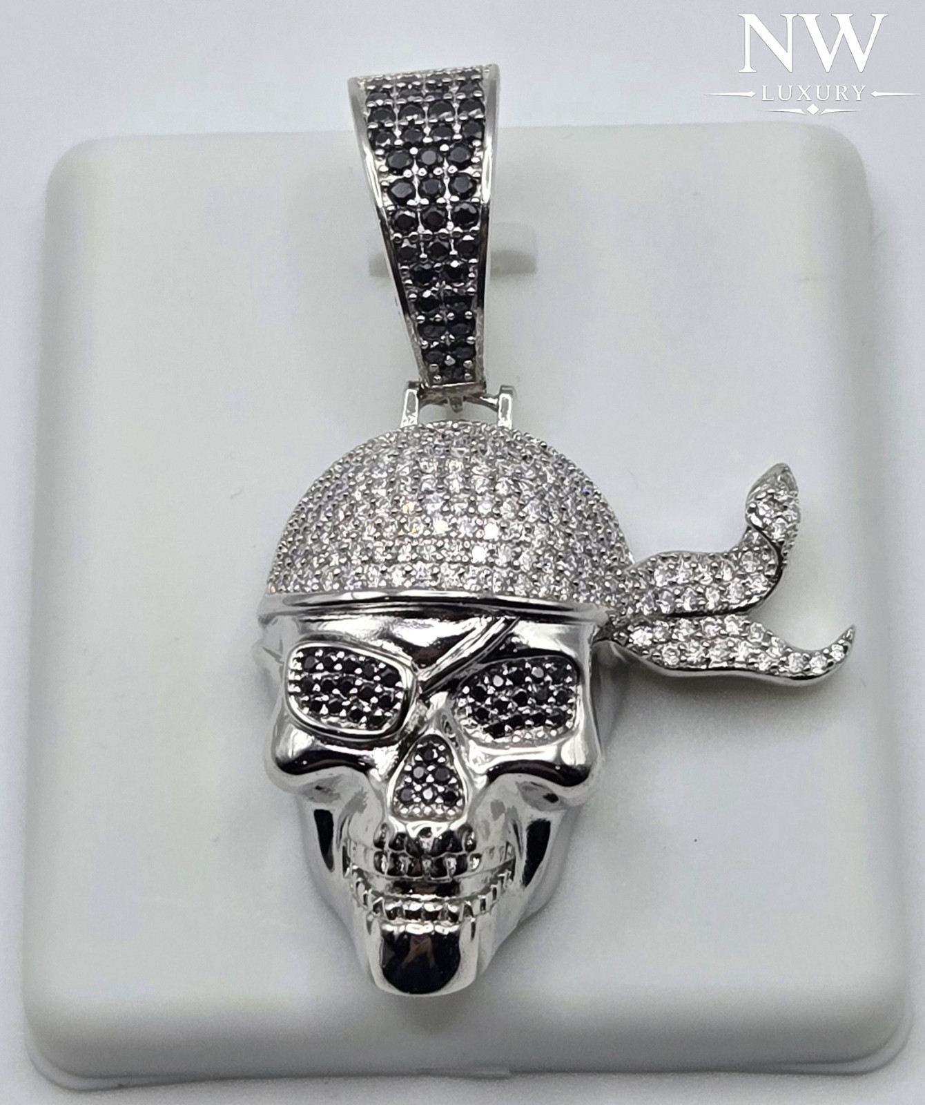 NEW 925 Sterling Silver Pirate Skull Pendant, 8.0CTW White & Black MOISSANITE